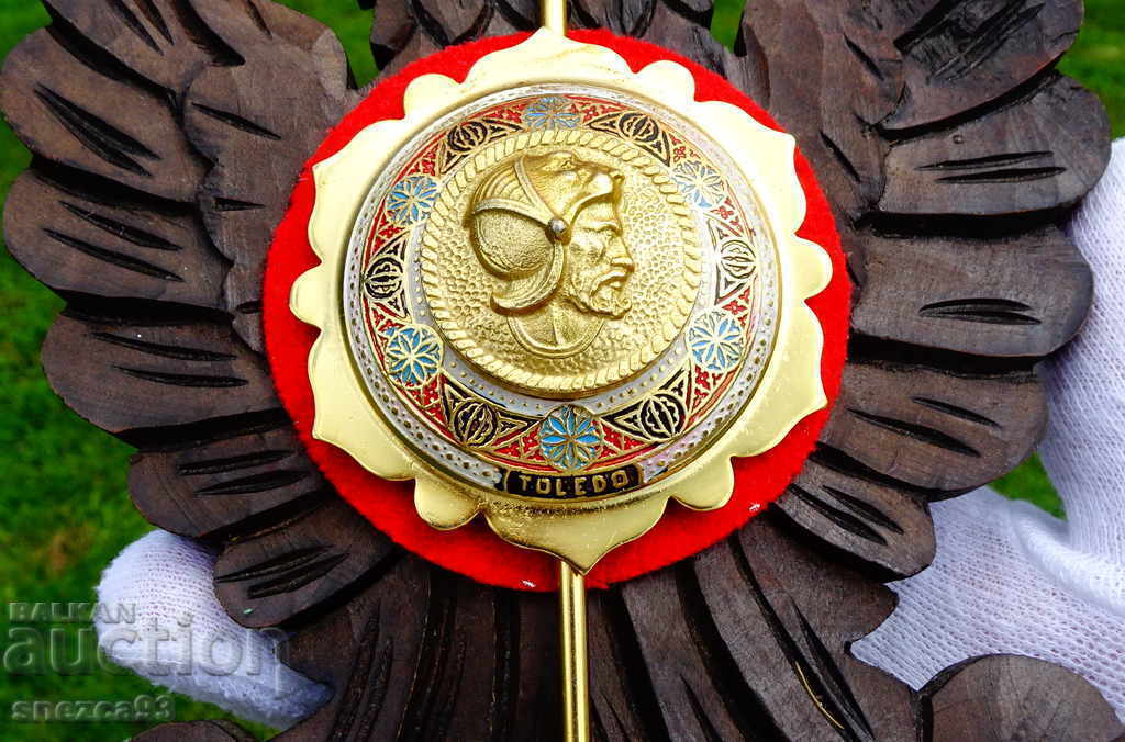 Auction Toledo double-headed eagle, knight, sword, scepter, gilding, cellular Auction Toledo double-headed eagle, knight, sword, scepter, gilding, cellular