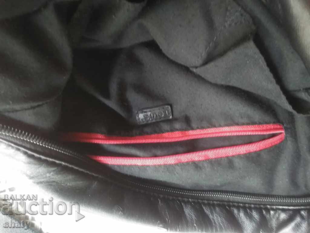 Delivery of Levis bag Delivery of Levis bag