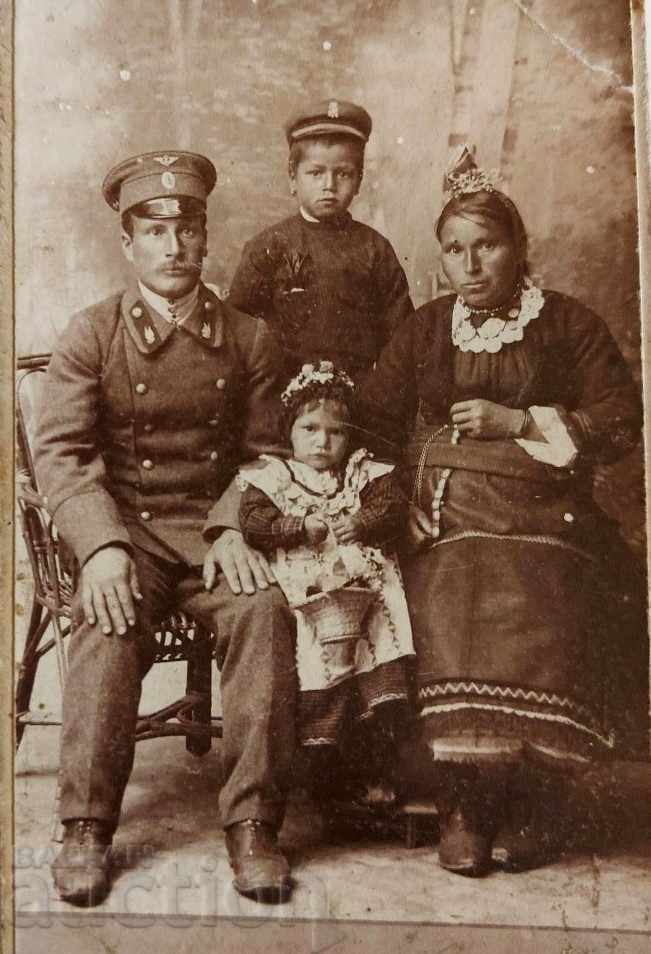 OLD FAMILY PHOTO PHOTO CARDBOARD PRINCIPALITY OF BULGARIA with price 35.00 BGN | € 17.90