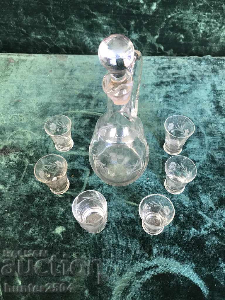 Bottle and cups 6 pcs