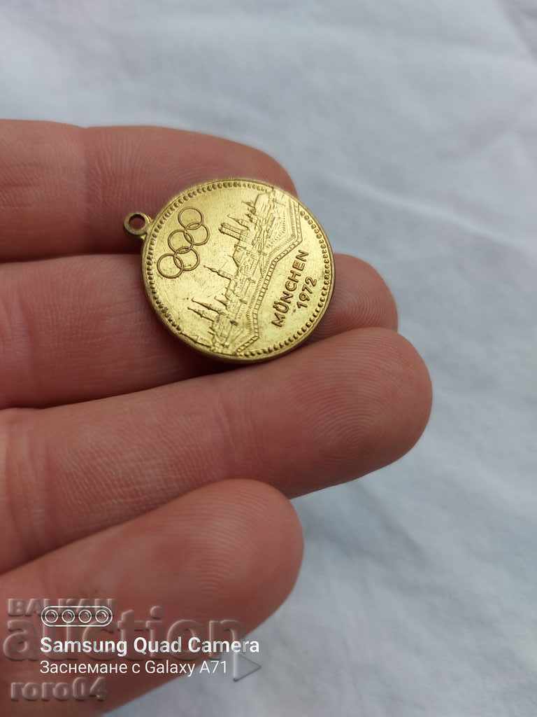 Delivery of GERMAN MEDAL - THE OLYMPICS IN MUNICH Delivery of GERMAN MEDAL - THE OLYMPICS IN MUNICH