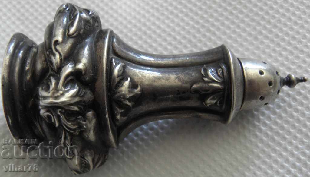 Solniță de argint cu preț € 199.99 | 391.15 BGN