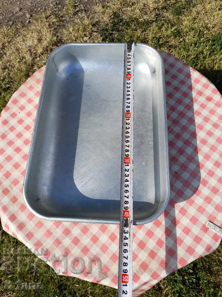 Auction  Old aluminum tray