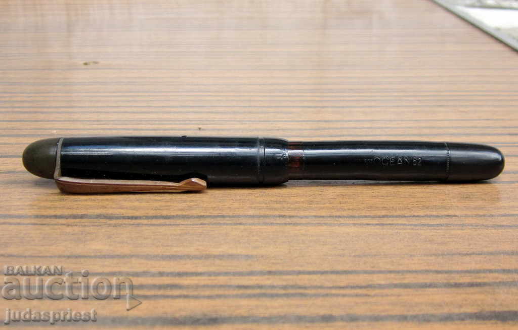 старинна Германска бакелитена писалка 802 OCEAN 52 и работи