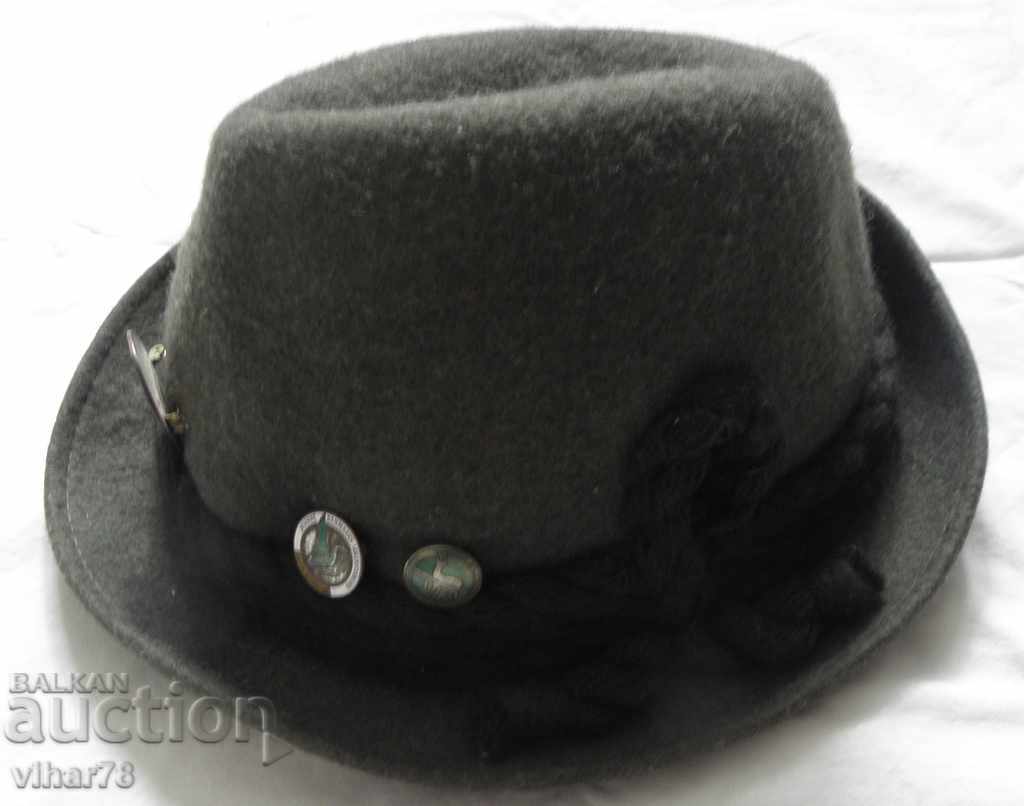 Auction Tyrolean hunting hat Auction Tyrolean hunting hat