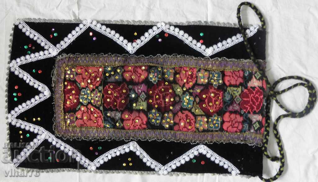 An apron from chic with price 84.99 BGN | € 43.45