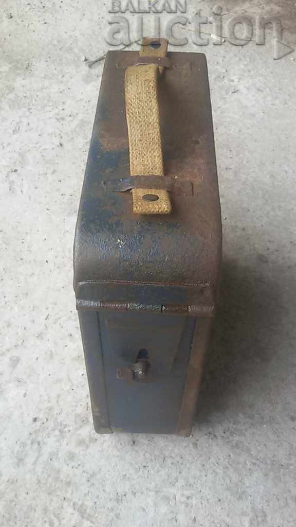 box for machine gun box chest for maxim PKT TOKAREV with price 31.00 BGN | € 15.85 box for machine gun box chest for maxim PKT TOKAREV with price 31.00 BGN | € 15.85