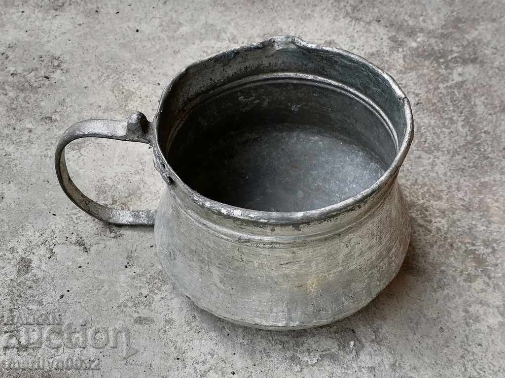 Old tin can, pit, copper, cauldron, cauldron pitcher - 6 Old tin can, pit, copper, cauldron, cauldron pitcher - 6