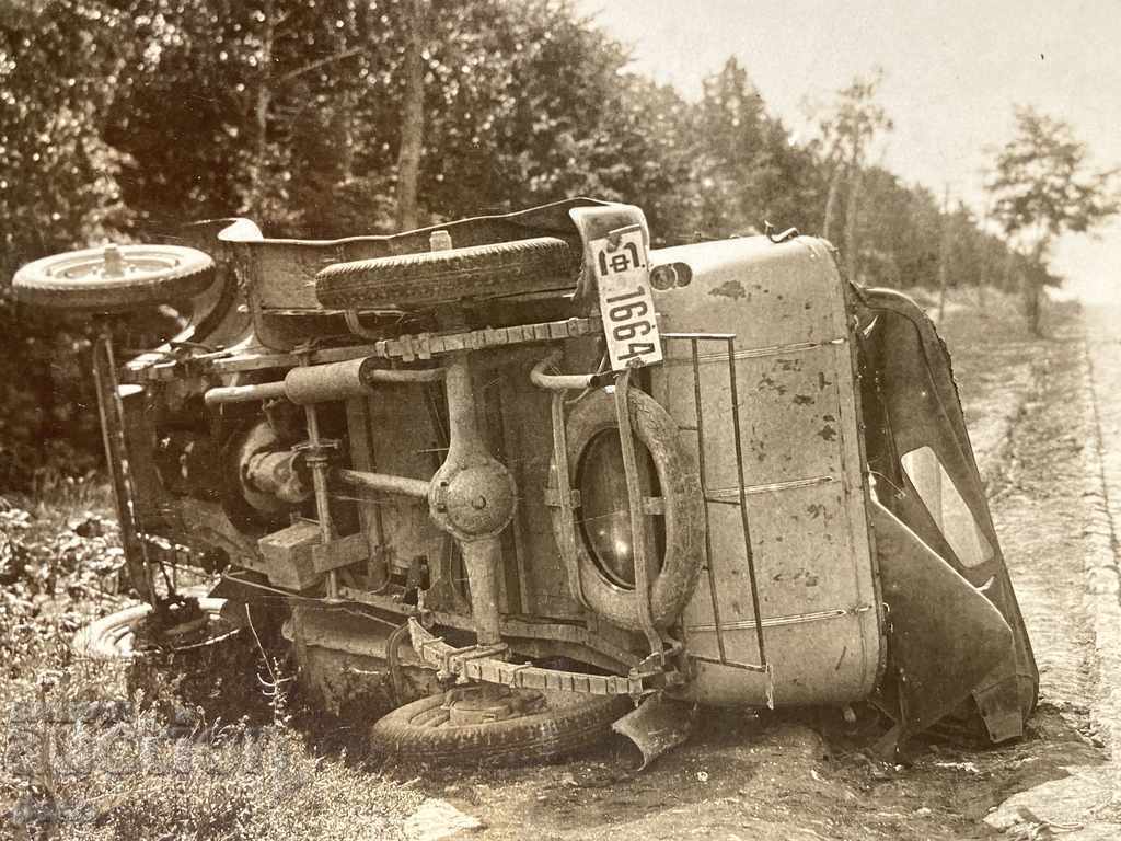 Τροχαίο ατύχημα SF 1664 Παλιό αυτοκίνητο Παλιά φωτογραφία με τιμή 20.00 BGN | € 10.23 Τροχαίο ατύχημα SF 1664 Παλιό αυτοκίνητο Παλιά φωτογραφία με τιμή 20.00 BGN | € 10.23