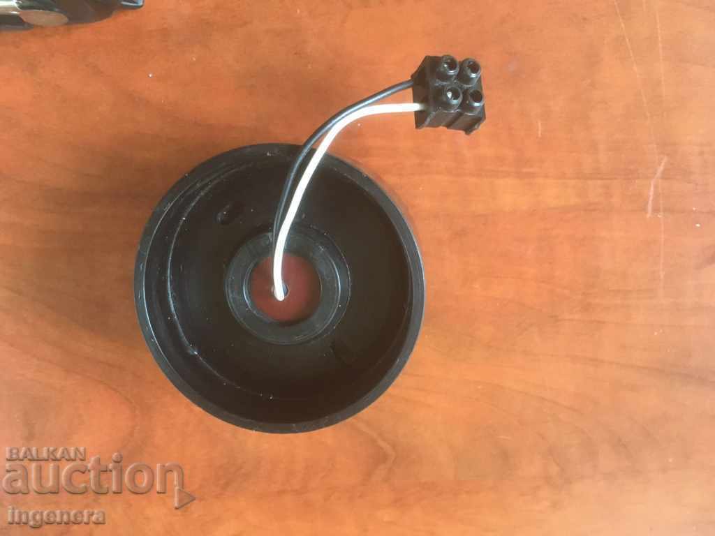 Delivery of BASE FOR BATHROOM BODY THREAD MOISTURE PROTECTED CEILING LIGHTING