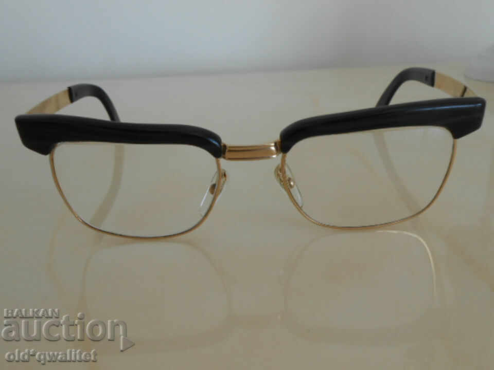 Очила / рамка бифокал от 50те - 60те, щемпел: ESSEL CHANTILY с цена 397.00 лв. | € 202.98 Очила / рамка бифокал от 50те - 60те, щемпел: ESSEL CHANTILY с цена 397.00 лв. | € 202.98