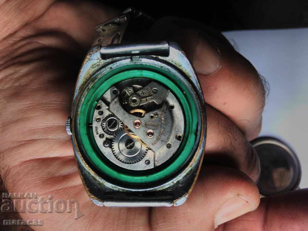 Ελβετικό ρολόι με τιμή € 20.45 | 40.00 BGN