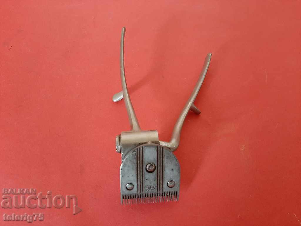 Auction  Old Retro Mechanical Trimmer