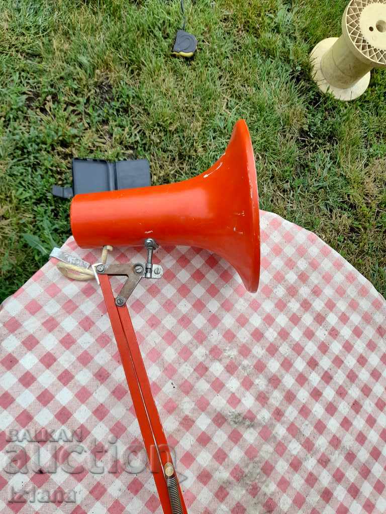 Auction An old desk lamp Auction An old desk lamp