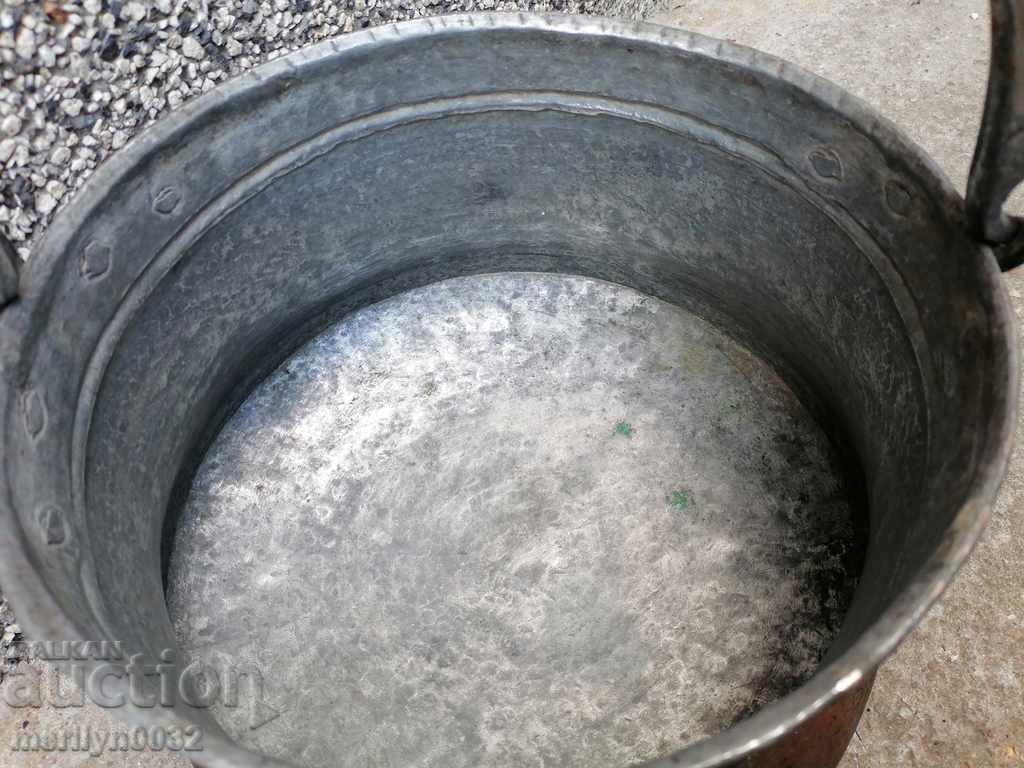 Tinned coin, cauldron, copper, copper vessel with price 89.00 BGN | € 45.50 Tinned coin, cauldron, copper, copper vessel with price 89.00 BGN | € 45.50