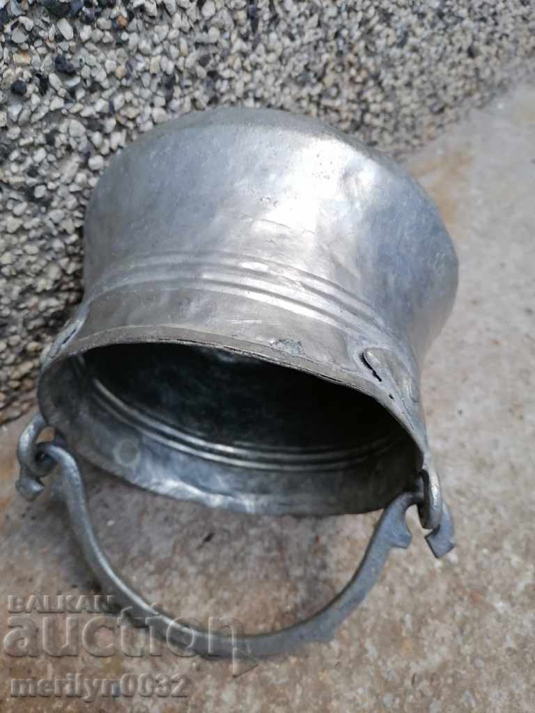 Old copper cauldron copper copper vessel with price 59.00 BGN | € 30.17 Old copper cauldron copper copper vessel with price 59.00 BGN | € 30.17