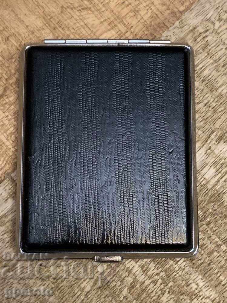 Snuff box, cigarette case - leather and metal - 3