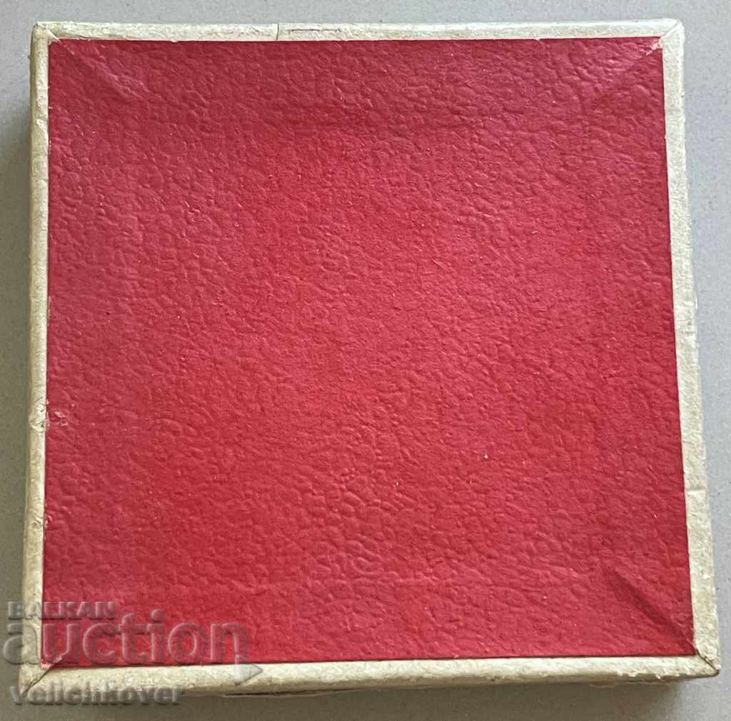 Auction 30121 USSR plaque sculptor Anichkov Bridge Leningrad Auction 30121 USSR plaque sculptor Anichkov Bridge Leningrad