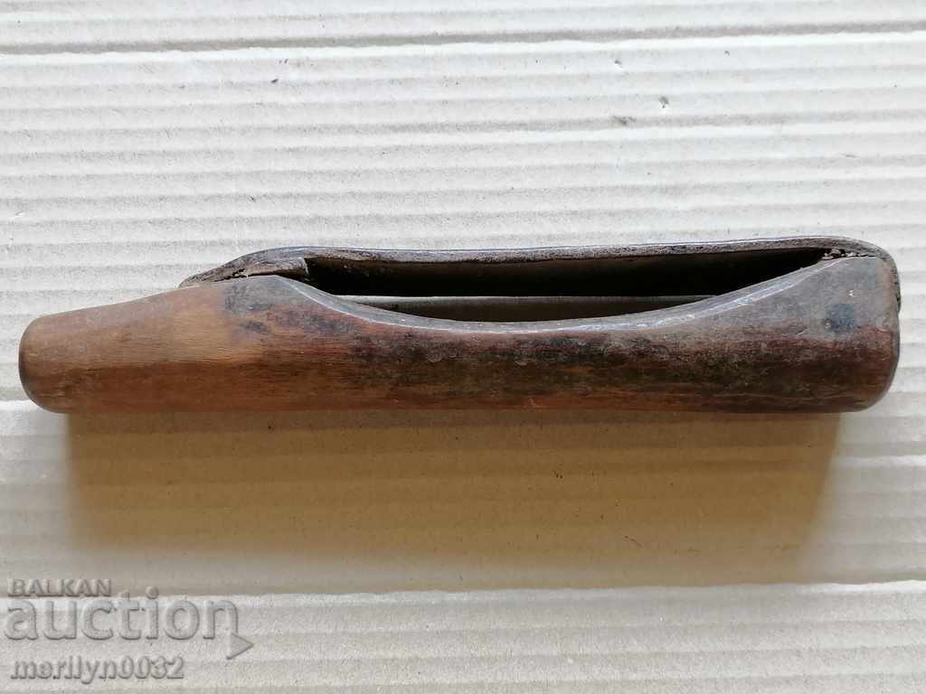Auction Antique razor sharpener, strap, razor Auction Antique razor sharpener, strap, razor