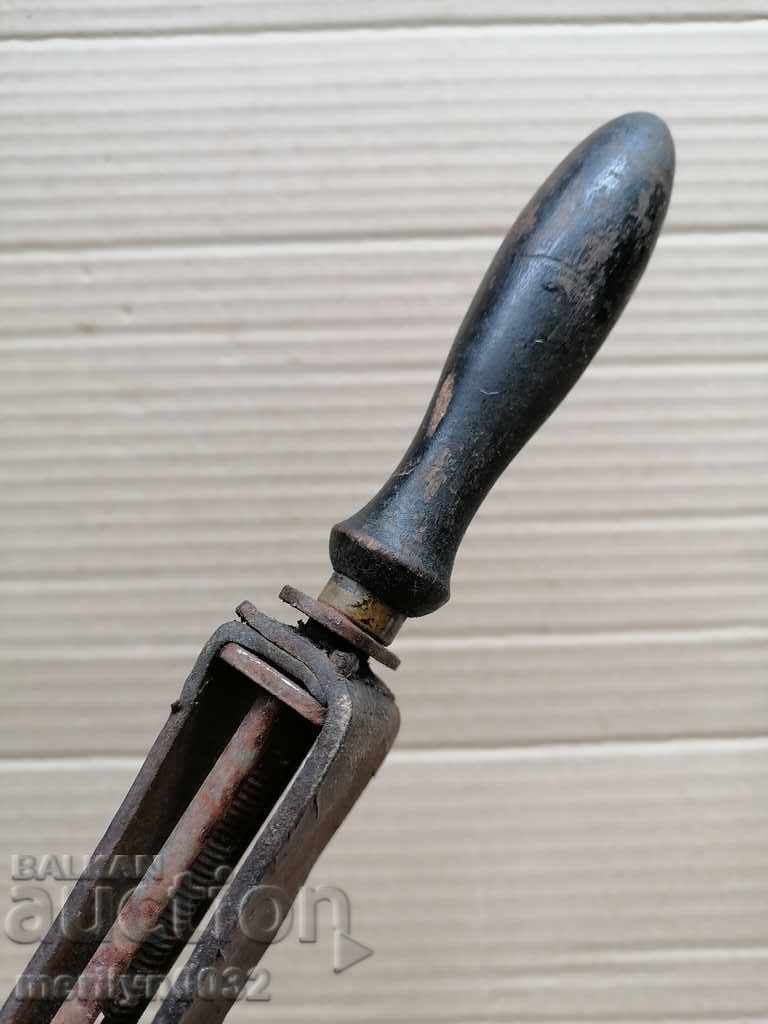 Antique razor sharpener, strap, razor - 7