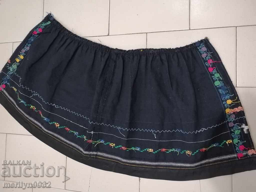 Old children's squealing sukman embroidery women's costume with price 128.00 BGN | € 65.45 Old children's squealing sukman embroidery women's costume with price 128.00 BGN | € 65.45