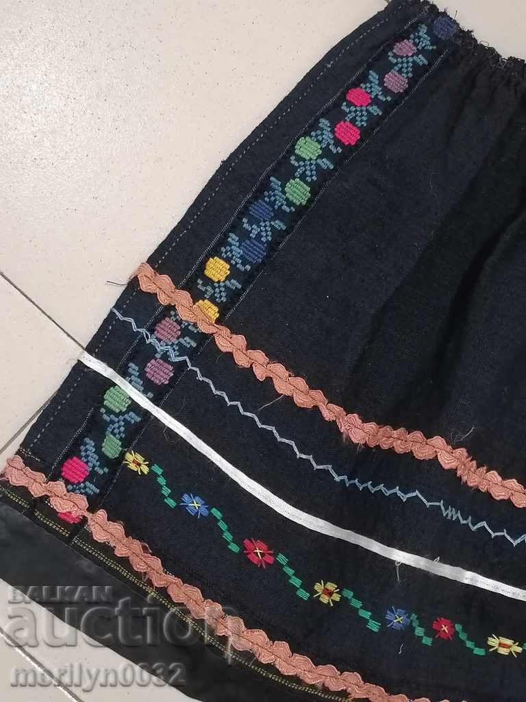 Auction Old children's squealing sukman embroidery women's costume Auction Old children's squealing sukman embroidery women's costume