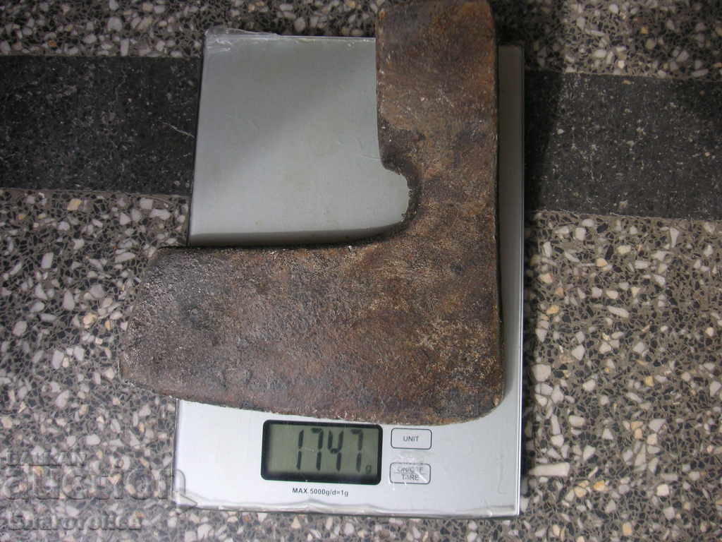 An old ax with price 25.00 BGN | € 12.78 An old ax with price 25.00 BGN | € 12.78