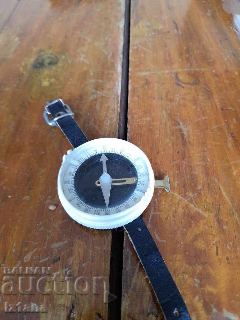 An old compass - 5 An old compass - 5