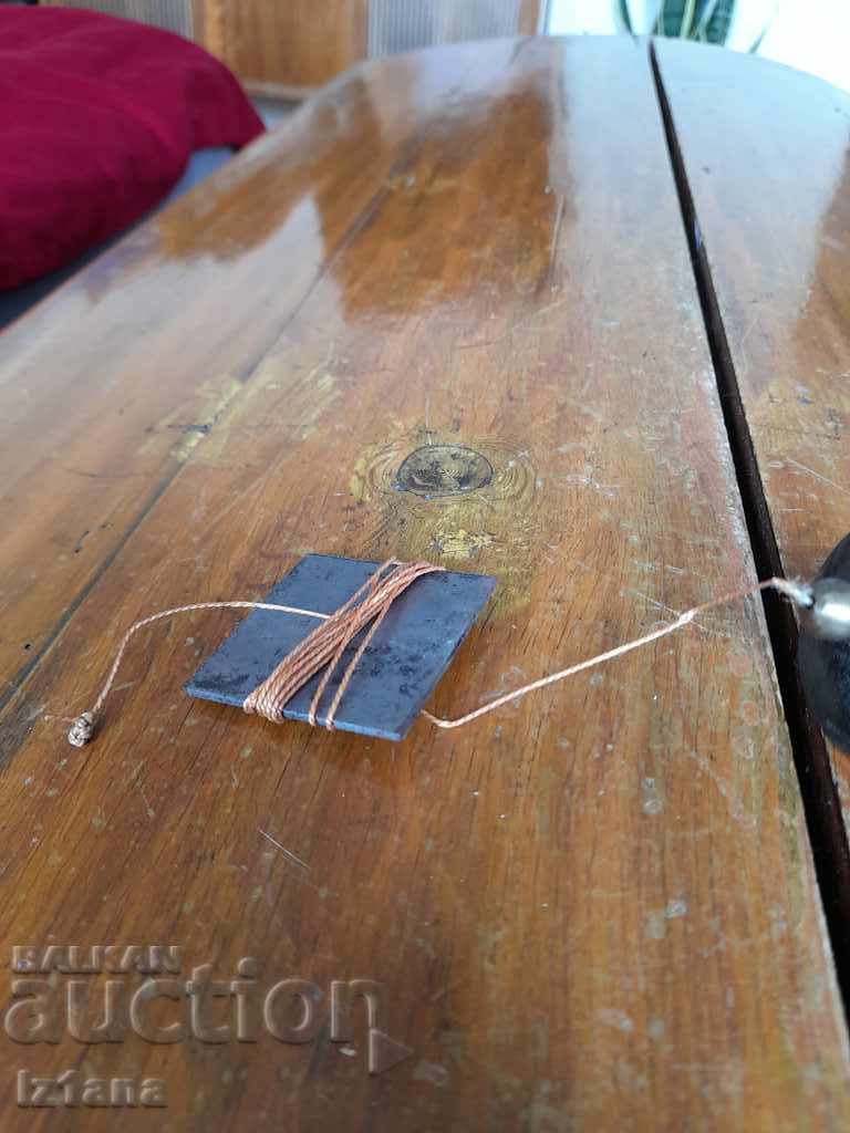 Auction Old plumb line Auction Old plumb line