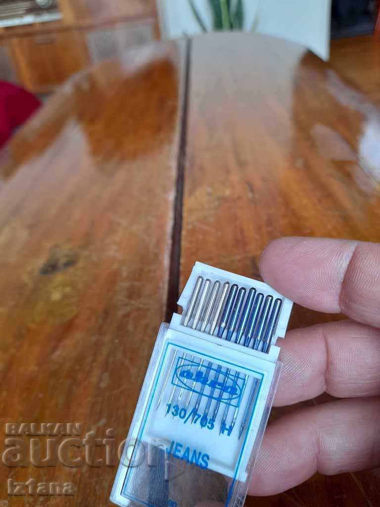 Delivery of Needles for sewing machine Akra Jeans 130 / 705H Delivery of Needles for sewing machine Akra Jeans 130 / 705H