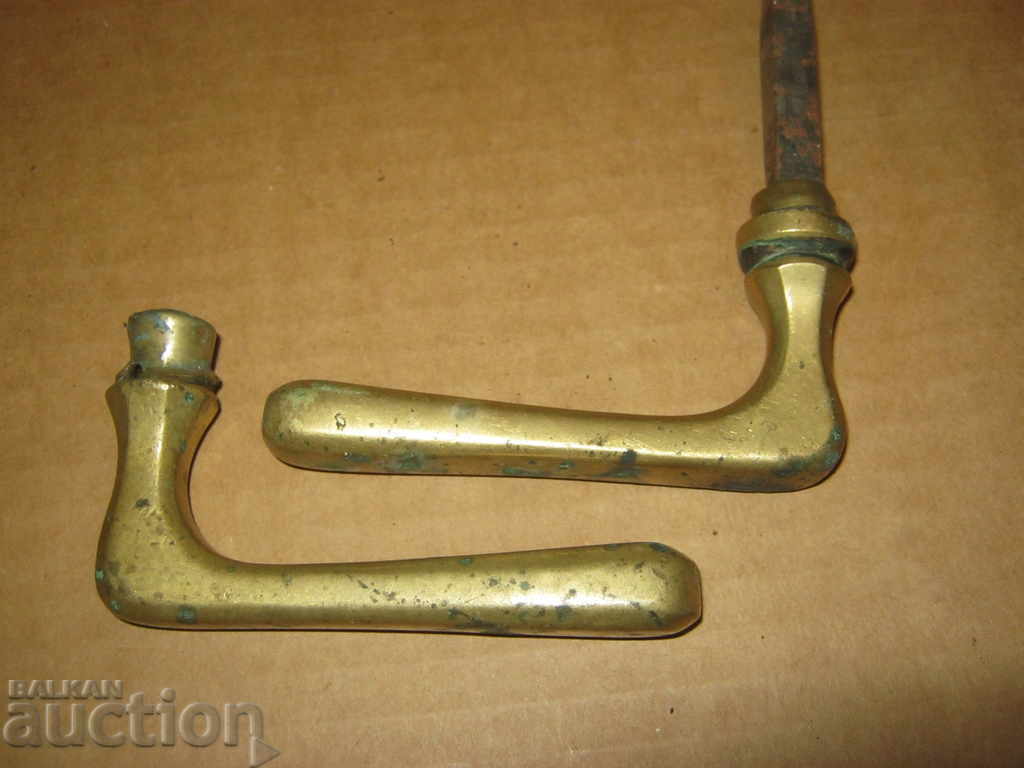 Delivery of Door handle. Delivery of Door handle.