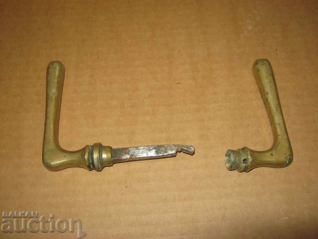 Door handle. - 5 Door handle. - 5