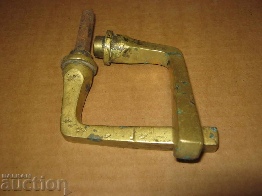 Delivery of Door handle.