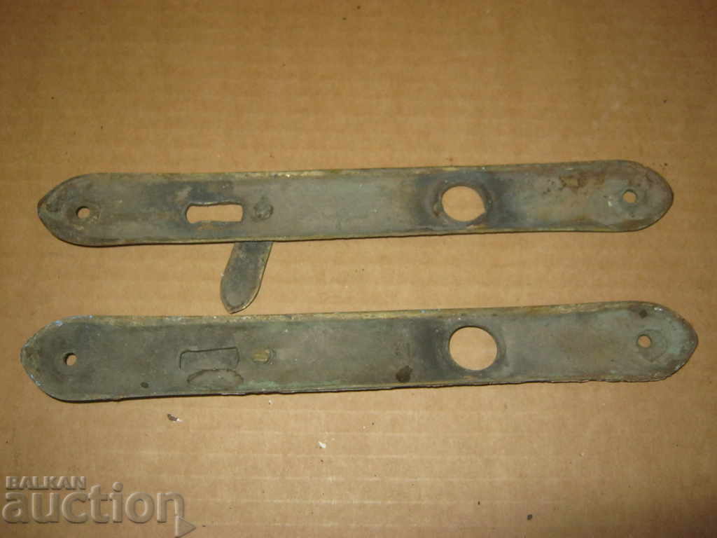 Auction Shields. Auction Shields.