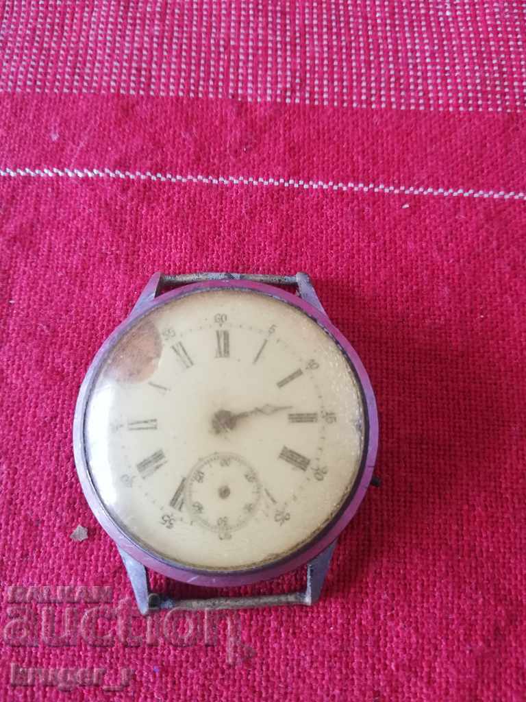 A very old watch. A very old watch.