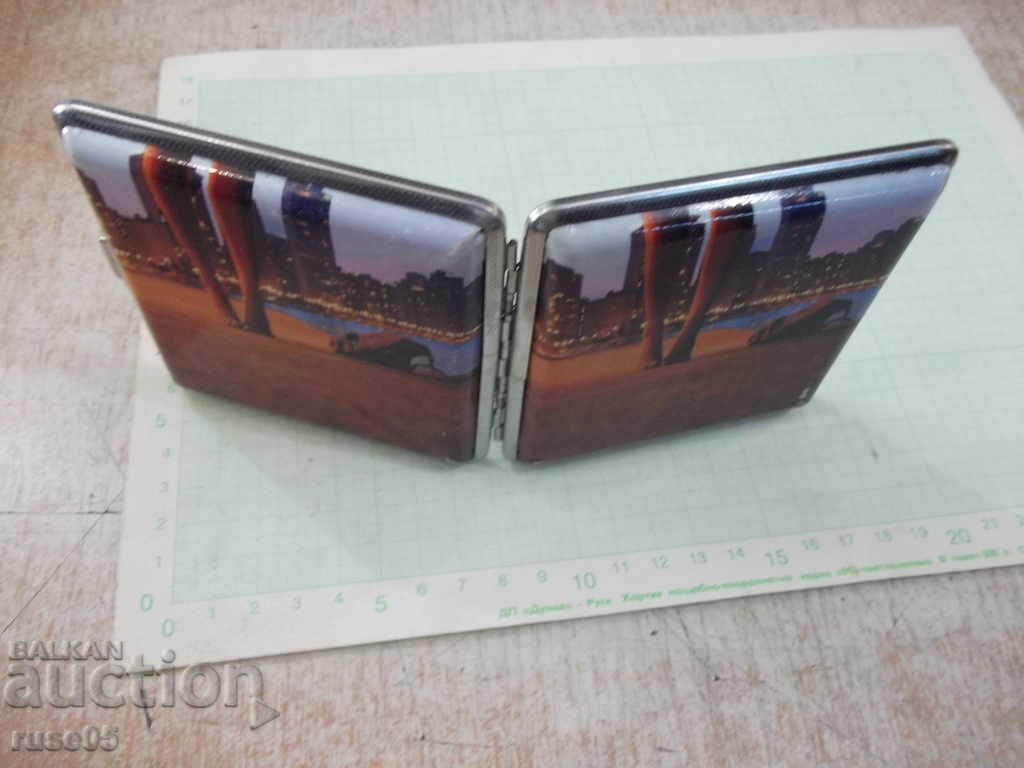 Snuffbox - 8 - 6 Snuffbox - 8 - 6