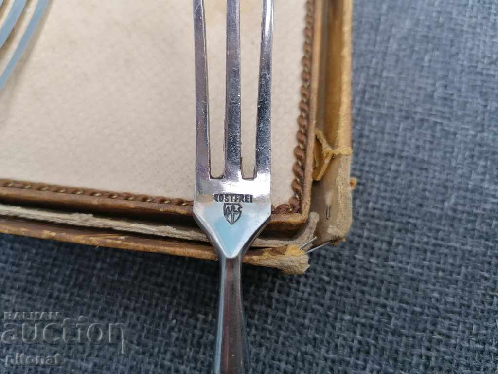 Antique fork set ALTO SOLINGEN with price € 10.00 | 19.56 BGN Antique fork set ALTO SOLINGEN with price € 10.00 | 19.56 BGN