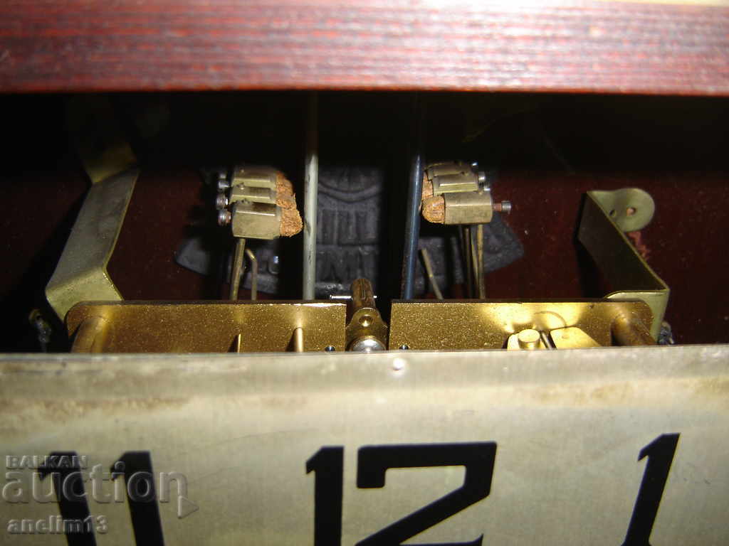 OLD WALL CLOCK KIENZLE - 7 OLD WALL CLOCK KIENZLE - 7