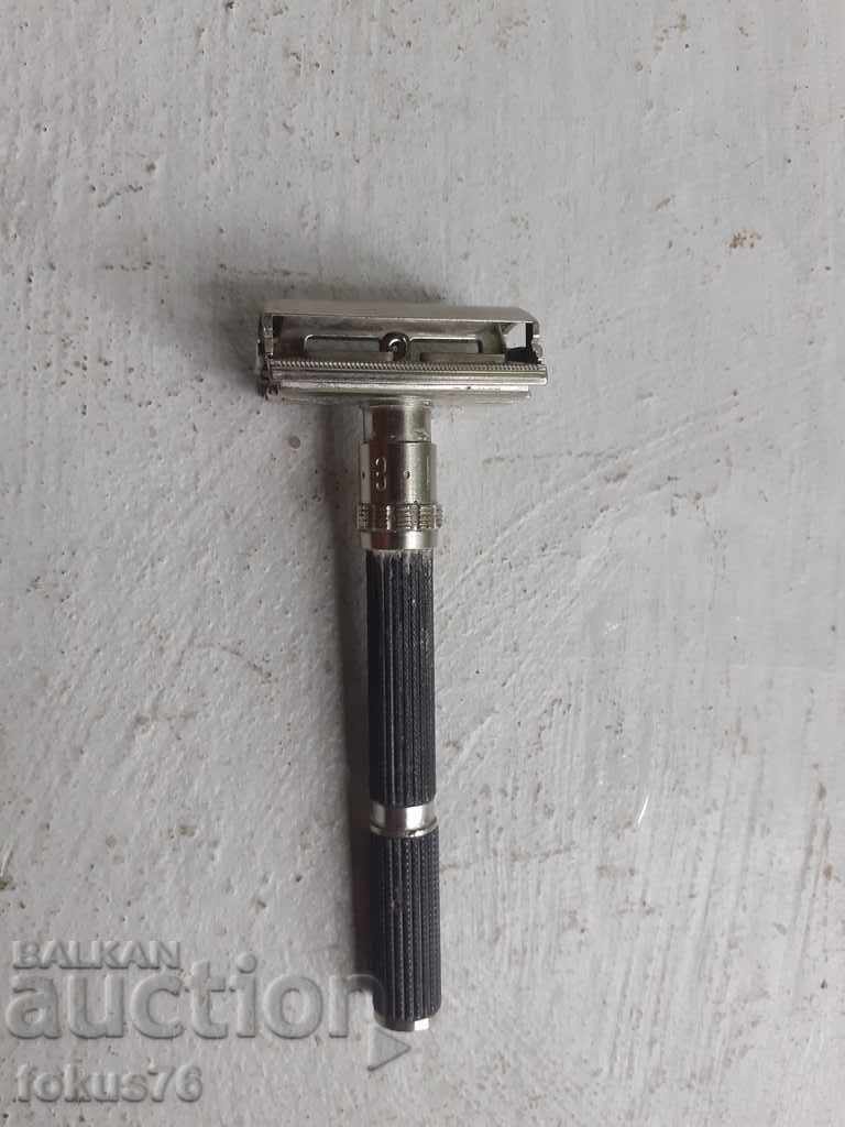 Gillette Razor Gillette Made in U.S.A. with price 45.00 BGN | € 23.01 Gillette Razor Gillette Made in U.S.A. with price 45.00 BGN | € 23.01