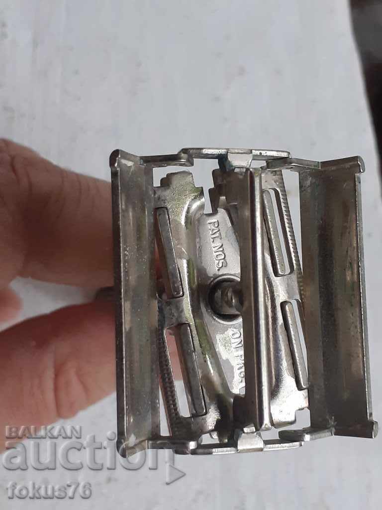 Gillette Razor Gillette Made in U.S.A. - 5 Gillette Razor Gillette Made in U.S.A. - 5