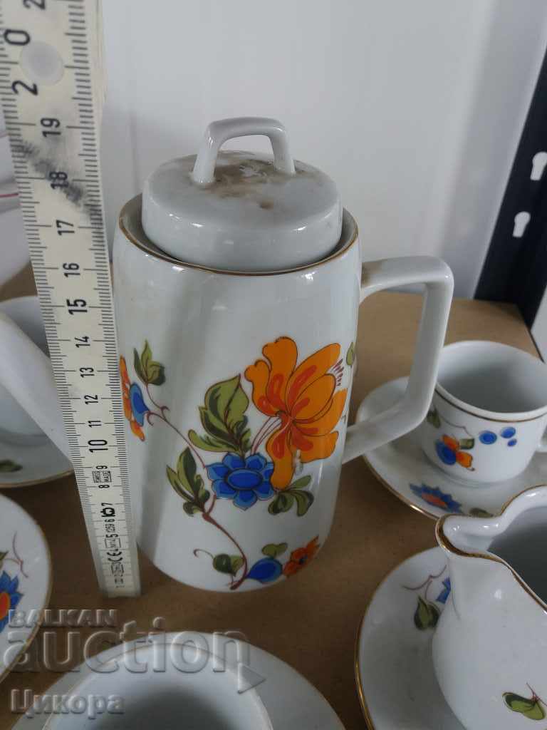 BULGARIAN PORCELAIN SERVICE - 5 BULGARIAN PORCELAIN SERVICE - 5