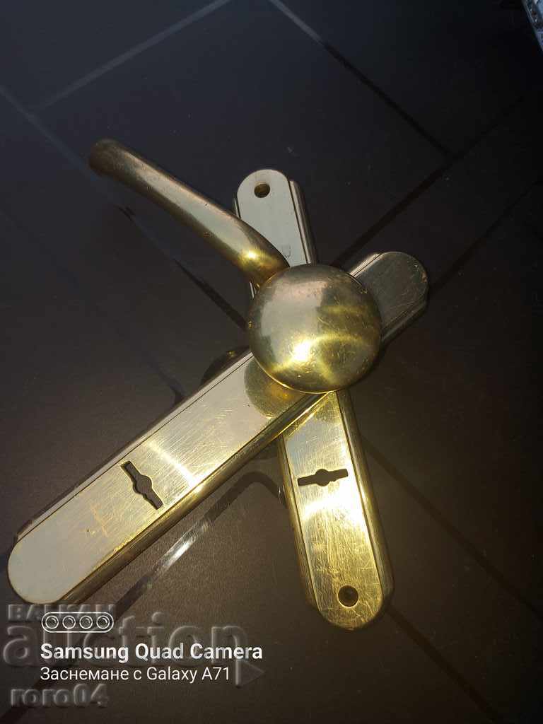 BRONZE LOCK HANDLES - 6 BRONZE LOCK HANDLES - 6