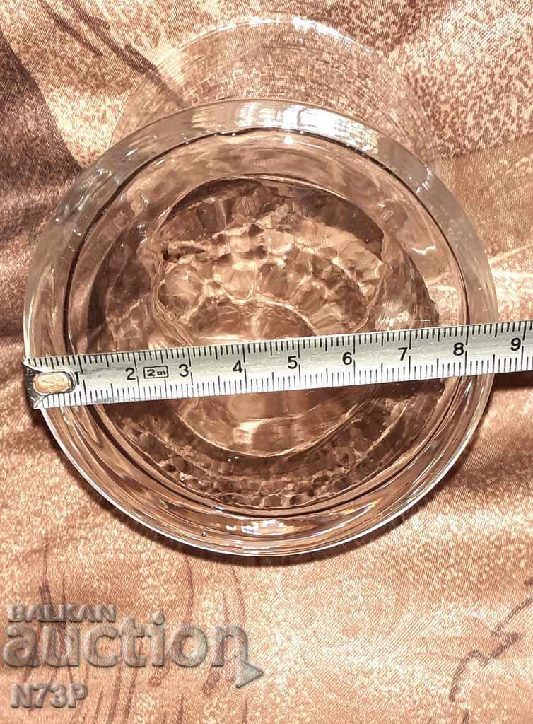 Delivery of CONICAL VASE. HANDMADE.