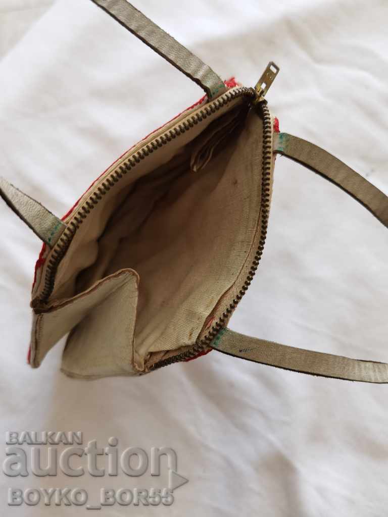 Licitație Geantă de damă unică - Broderii din vremea țarului