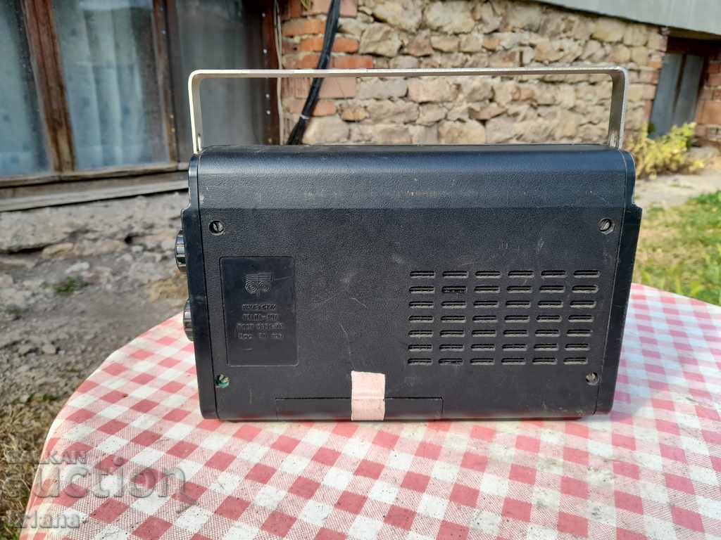 Auction Old Radio, Giala Radio 407 Auction Old Radio, Giala Radio 407