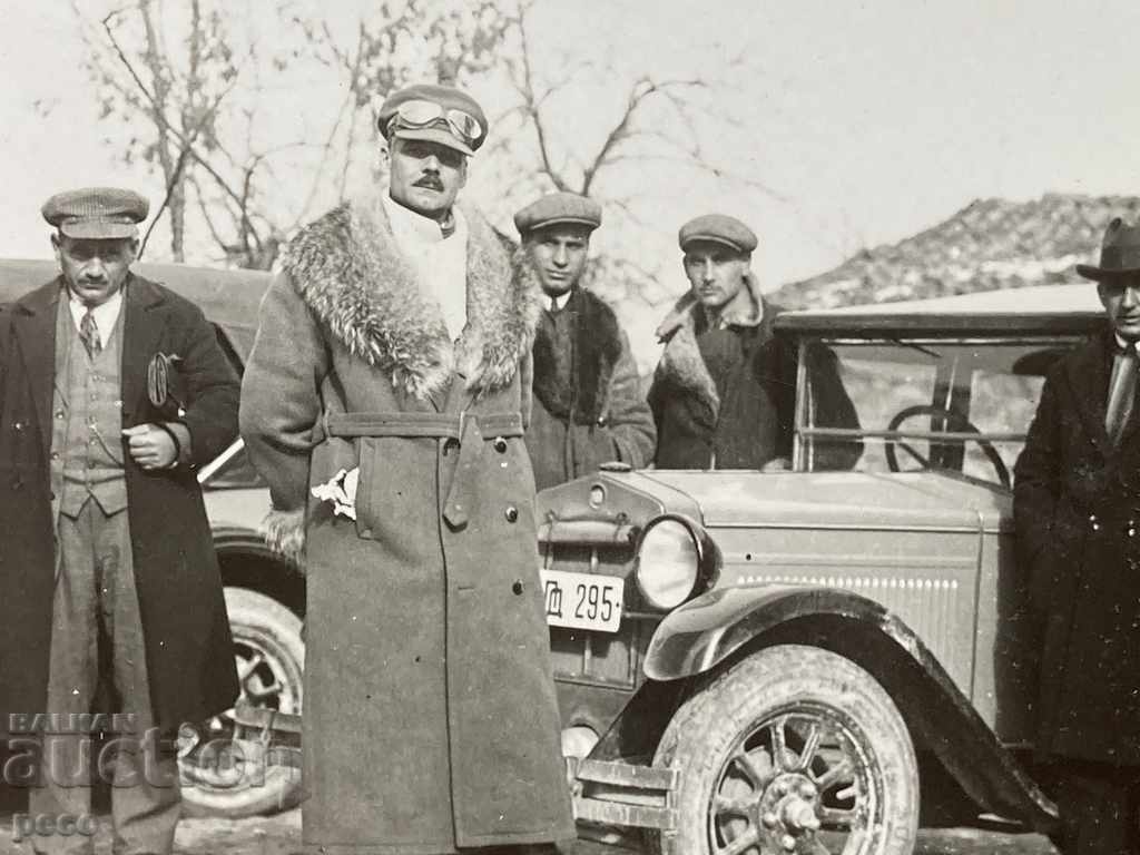 The "driver" Old car PD 295 Old photo with price 30.00 BGN | € 15.34