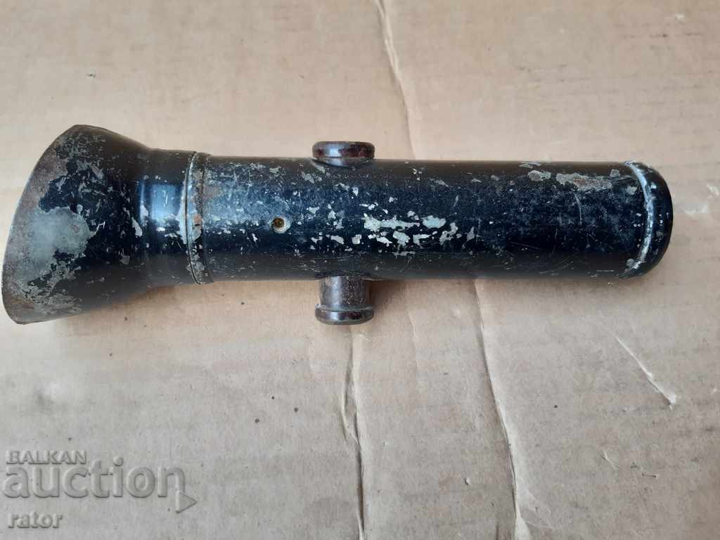 Veche lampă auto mobilă, proiector, lanternă Veche lampă auto mobilă, proiector, lanternă