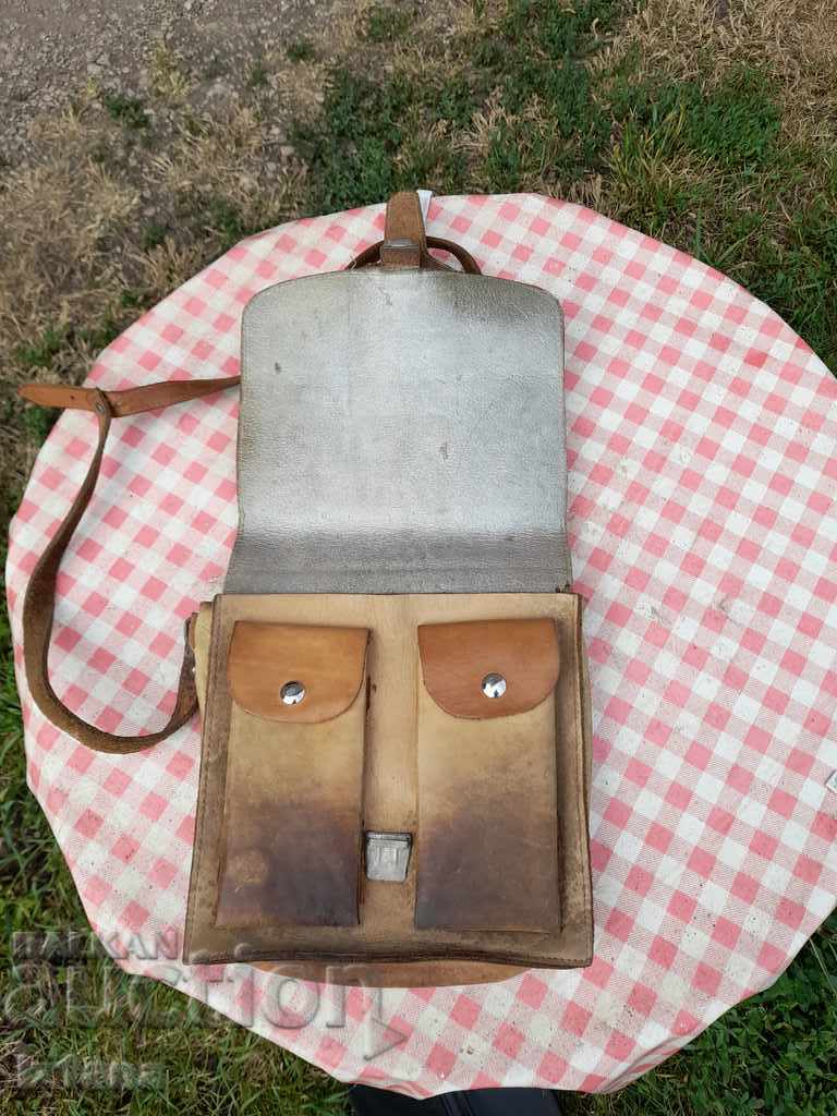 Παράδοση Παλιά δερμάτινη τσάντα Παράδοση Παλιά δερμάτινη τσάντα