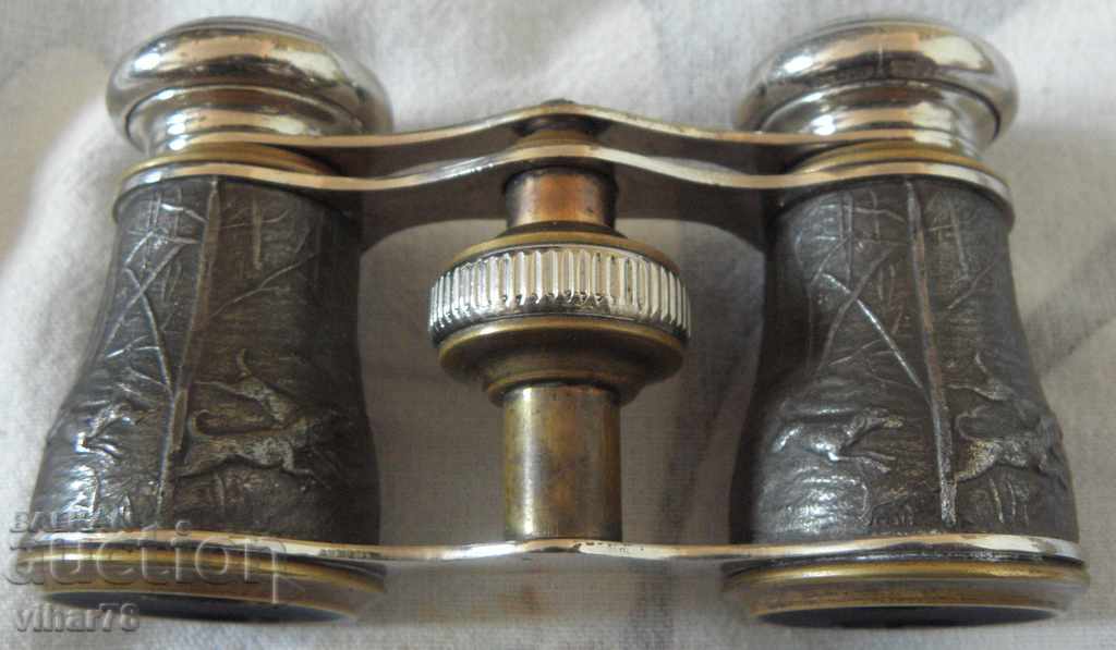 театрален бинокъл с цена € 49.99 | 97.77 лв.