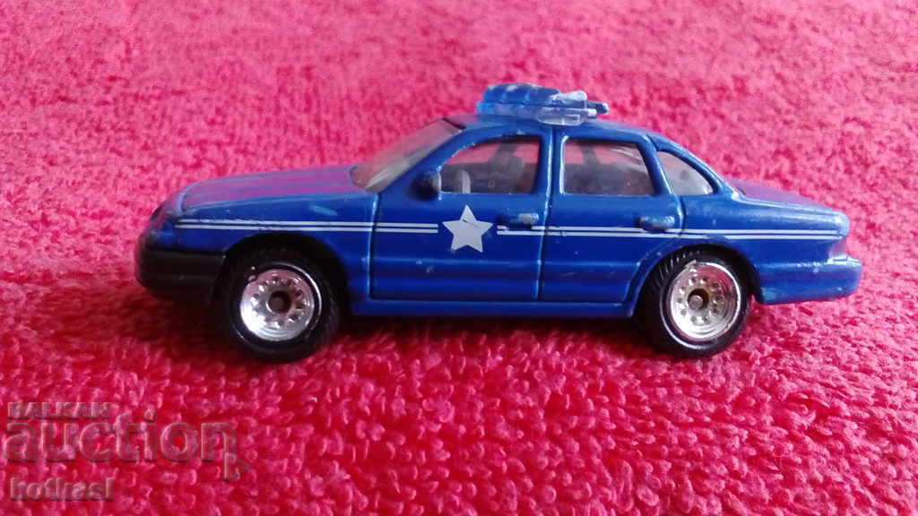 Old small solid metal car with price 10.50 BGN | € 5.37 Old small solid metal car with price 10.50 BGN | € 5.37